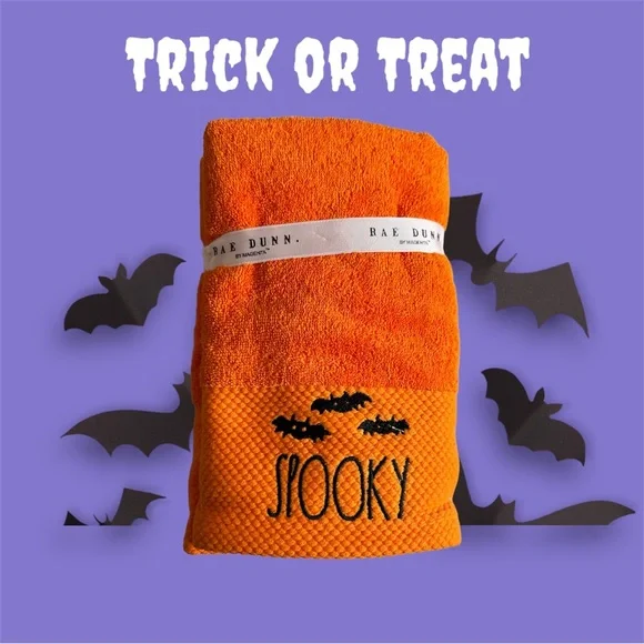 ‼️SOLD‼️ NWT Rae Dunn “Spooky” orange hand towels - Picture 3 of 8